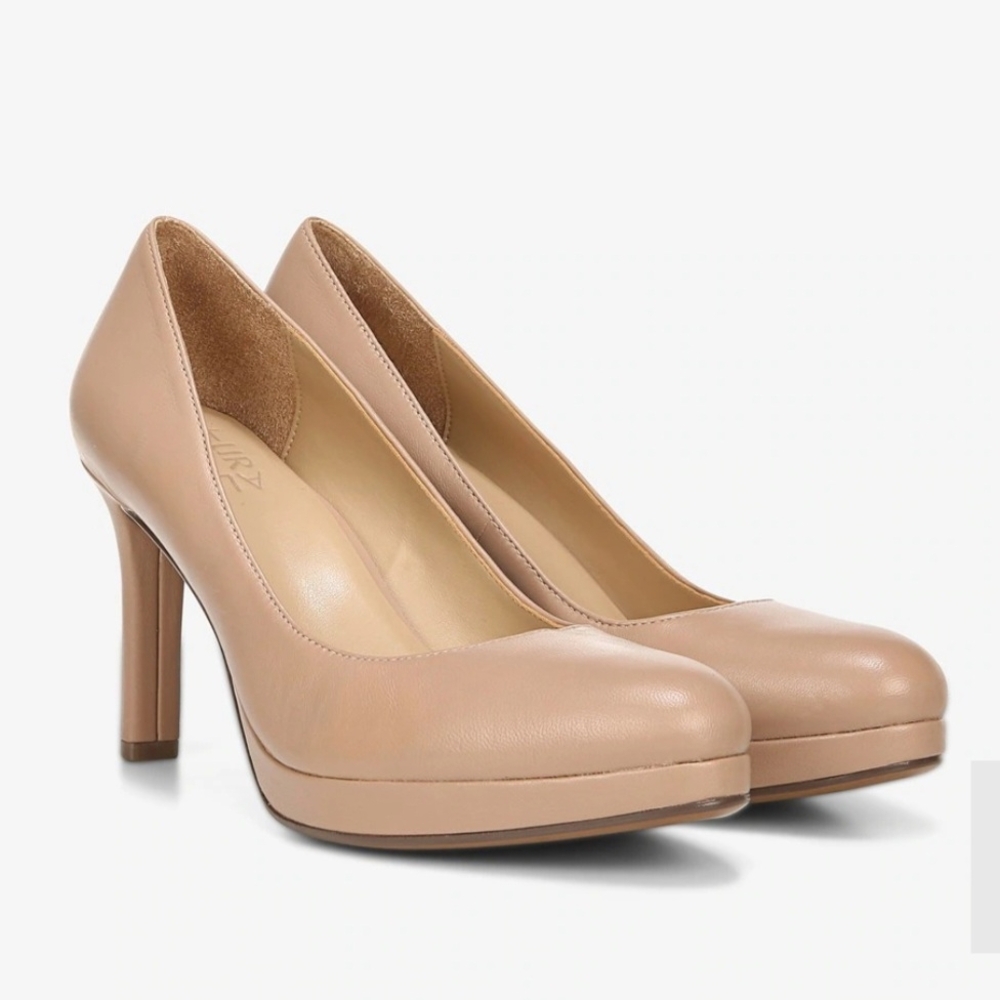 Naturalizer Classic Tan Heels "Teresa"
